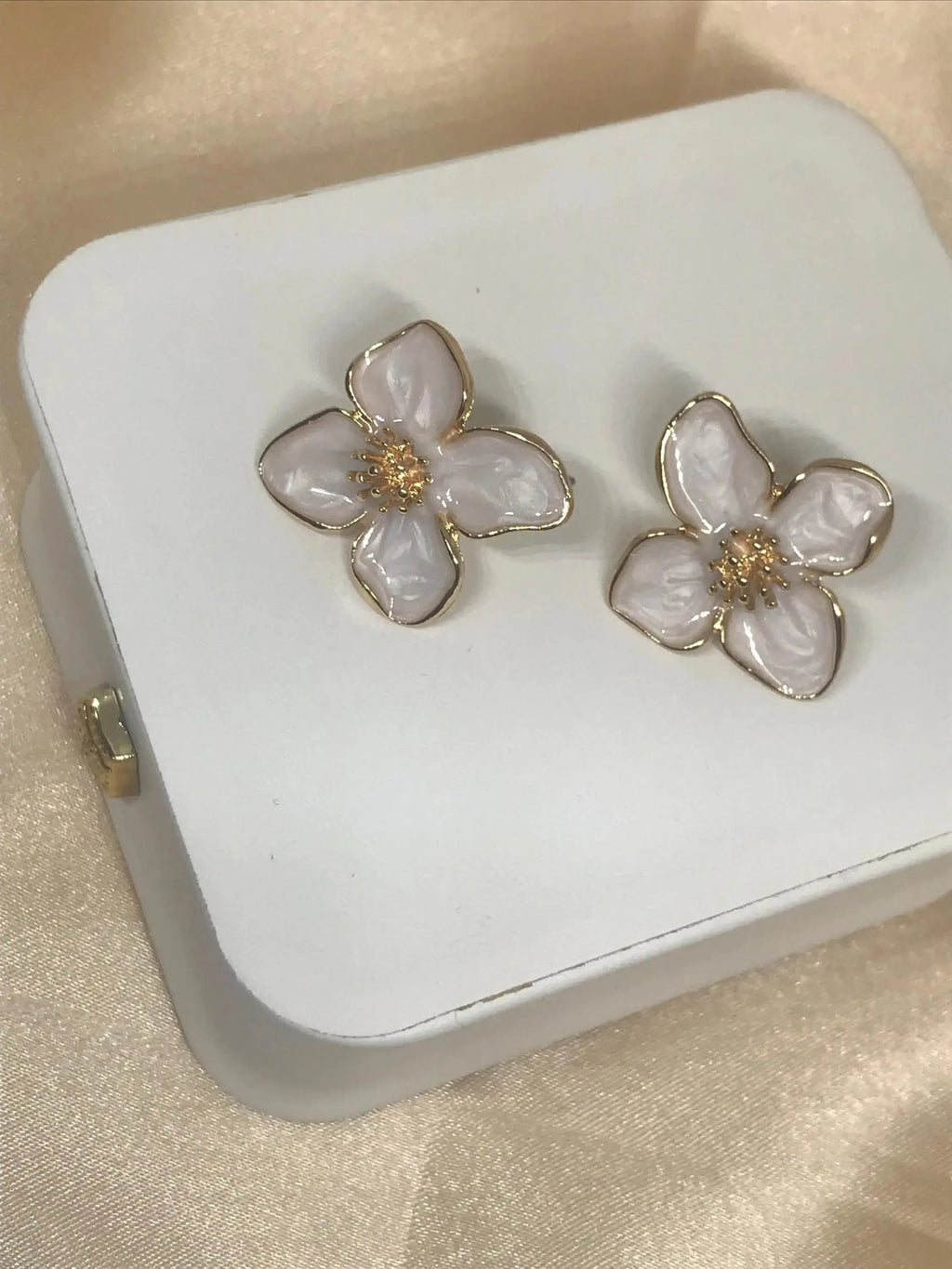 Elegant Four Petal Flower Earrings For Women, Daily Wear Flower Earrings For Women, Stylish Four Petal Earrings  Gift, Stainless Steel