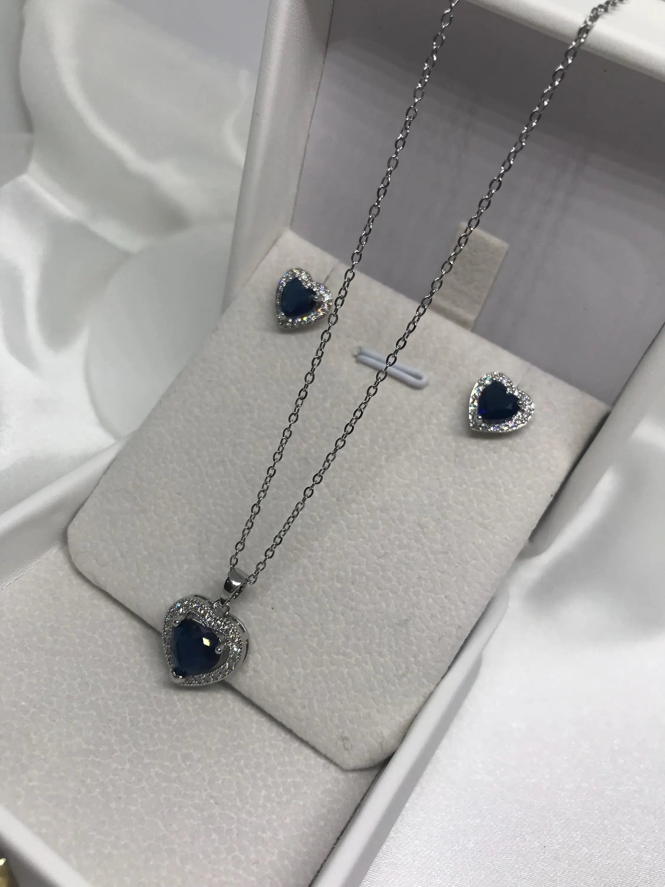 Luxury Stainless Steel , Delicate Simple Heart Shaped Cubic Zirconia Pendant Necklace and Earrings Set.