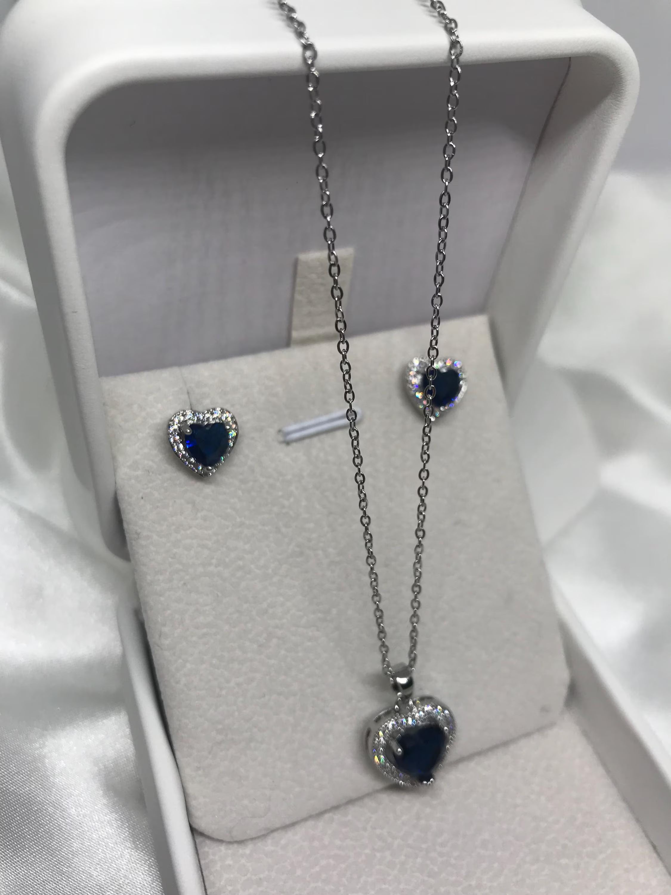 Luxury Stainless Steel , Delicate Simple Heart Shaped Cubic Zirconia Pendant Necklace and Earrings Set.