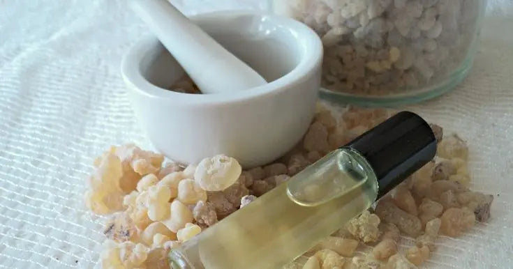 Omani Royal Hojari Frankincense Resin, expertly infused with cold-pressed castor, black seed, rosehip, argan, grape, and jojoba oils for powerful, all-natural anti-aging benefits.

Our advanced formula deeply nourishes and moisturizes the skin, leaving it soft, smooth, and visibly rejuvenated.