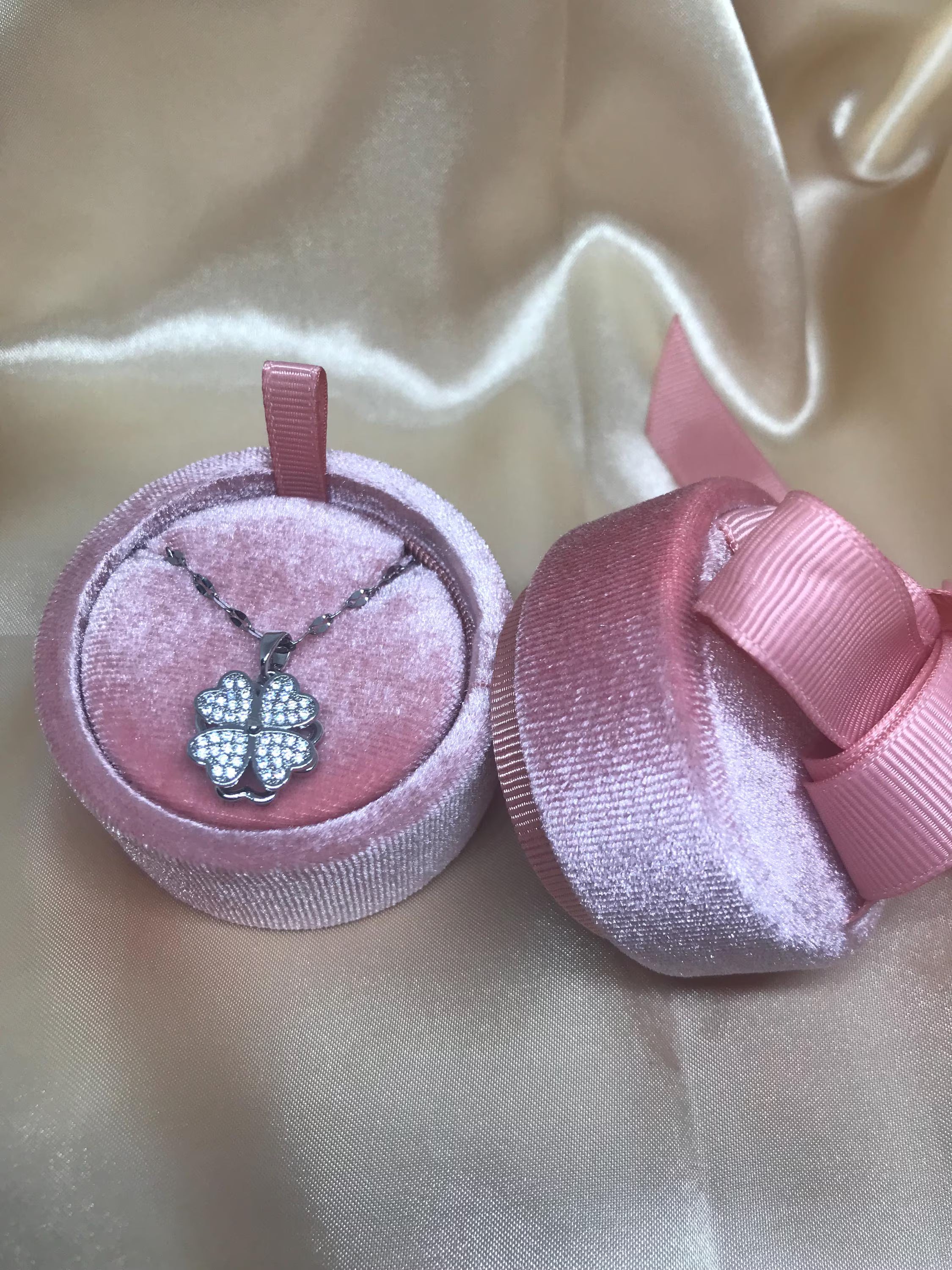 Radiate Timeless Elegance with Our Premium Necklace"

Crafted to perfection, this stainless steel necklace is a symbol of enduring beauty and strength. 18k gold-plated, i