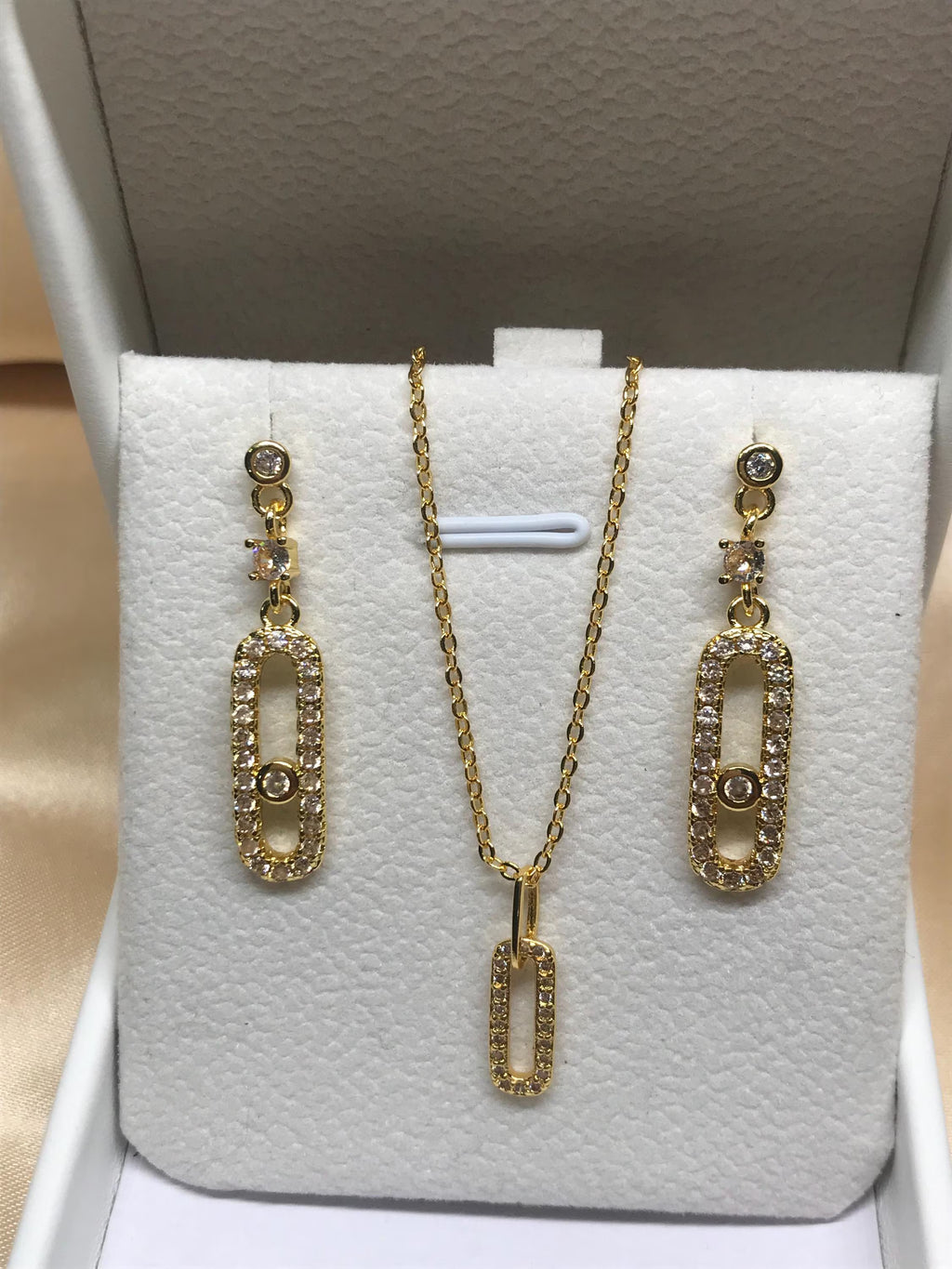European and American Personality ,Jewellery Set Necklace and Earrings. Pendant Gold Plated , Stainless Steel ,