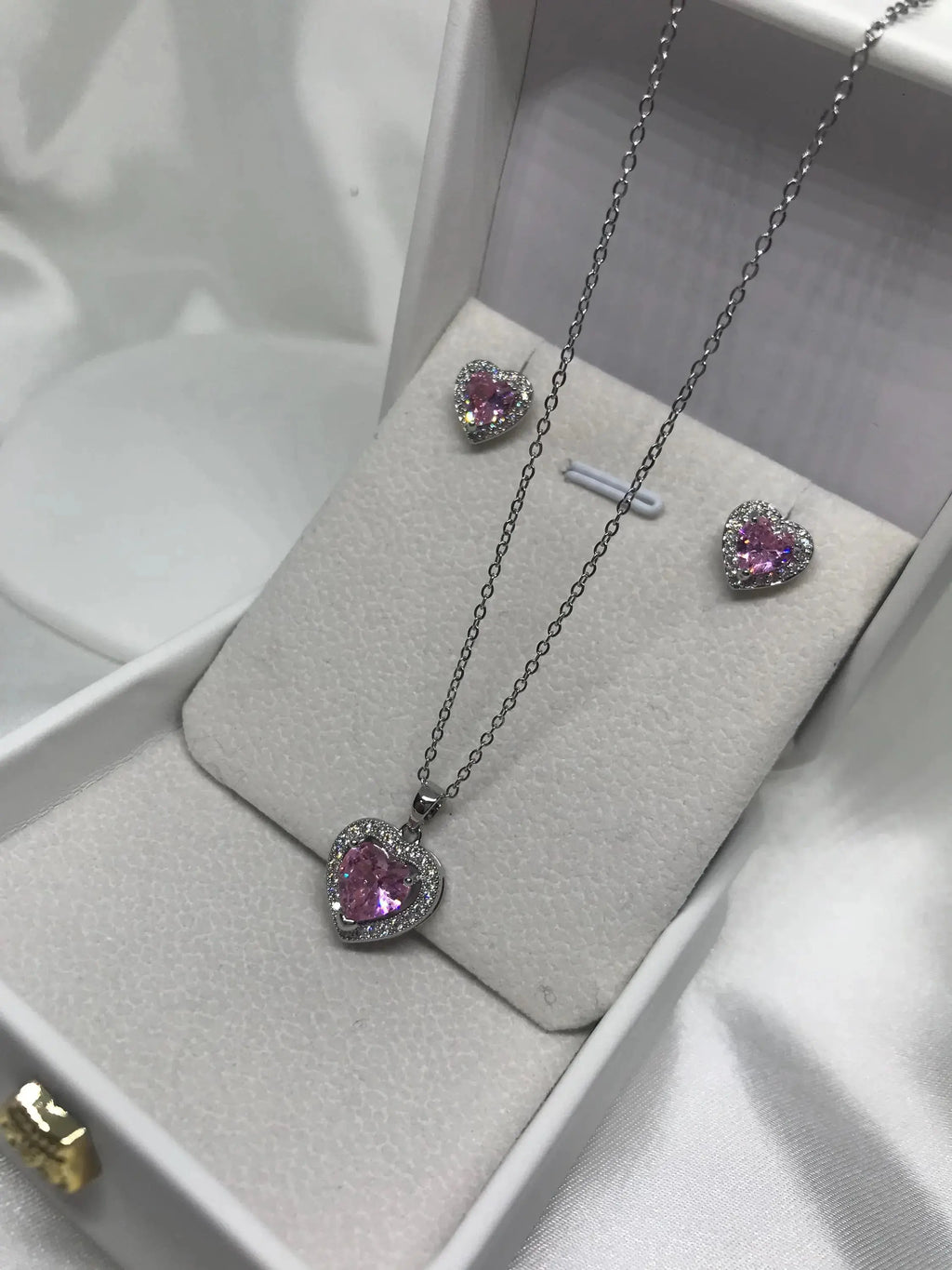 Luxury Stainless Steel , Delicate Simple Heart Shaped Cubic Zirconia Pendant Necklace and Earrings Set.