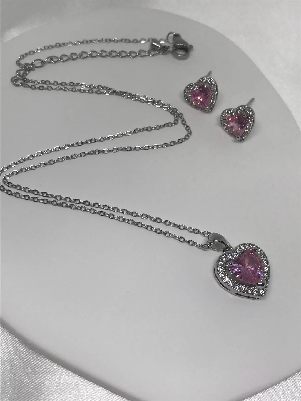 Luxury Stainless Steel , Delicate Simple Heart Shaped Cubic Zirconia Pendant Necklace and Earrings Set.
