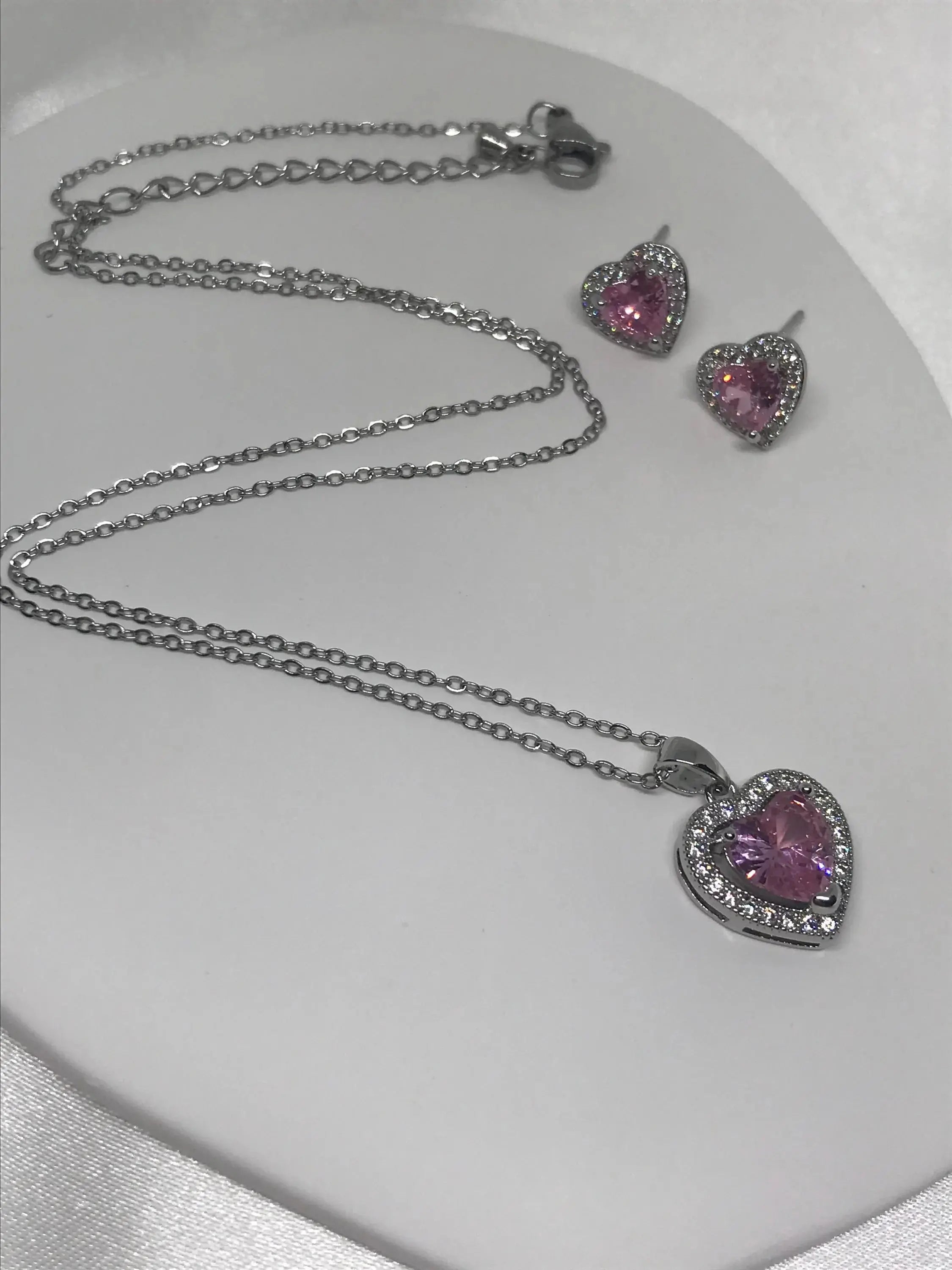 Luxury Stainless Steel , Delicate Simple Heart Shaped Cubic Zirconia Pendant Necklace and Earrings Set.
