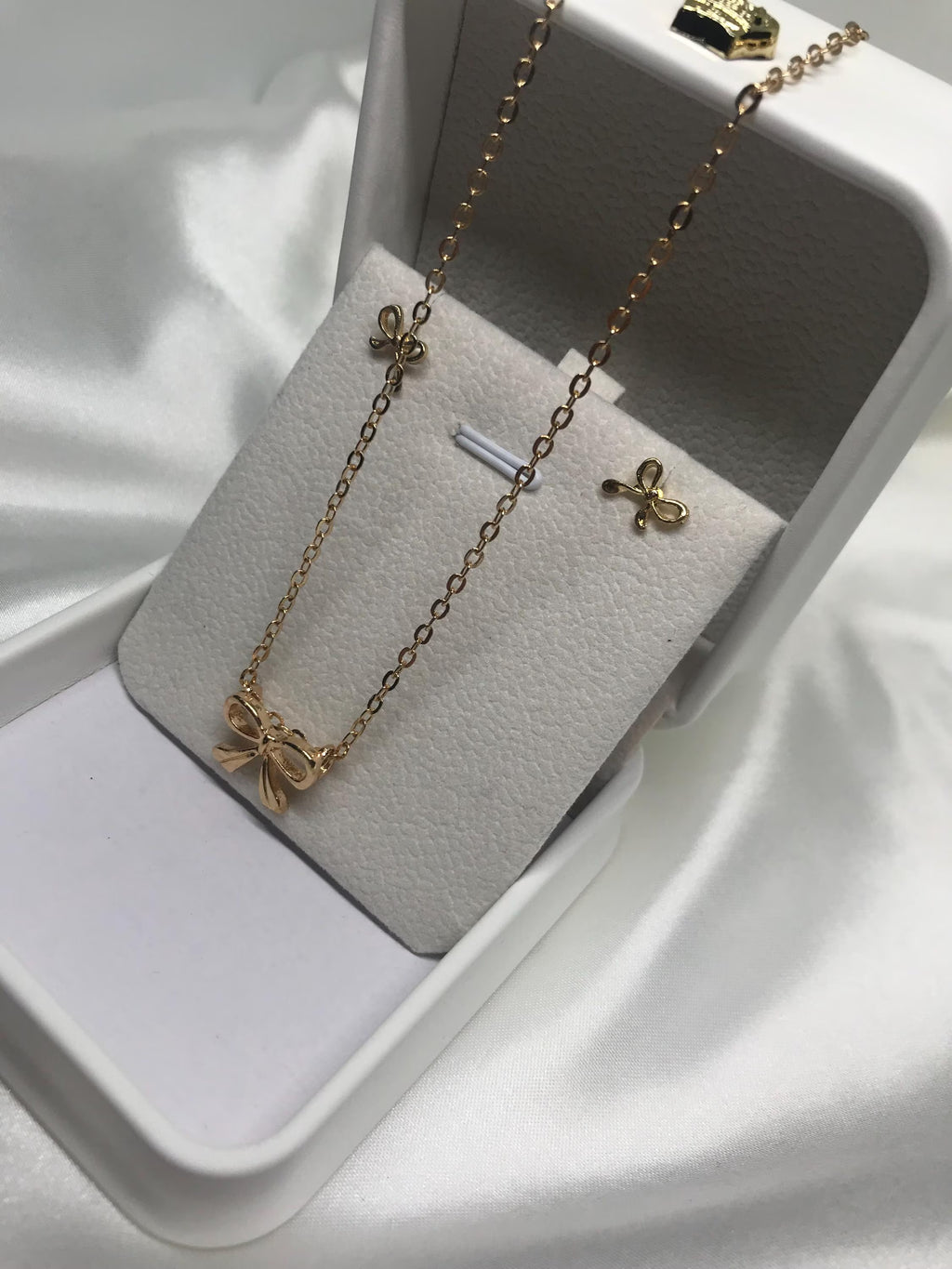 Bow Stainless Steal Hypoallergenic Necklace and Earrings.